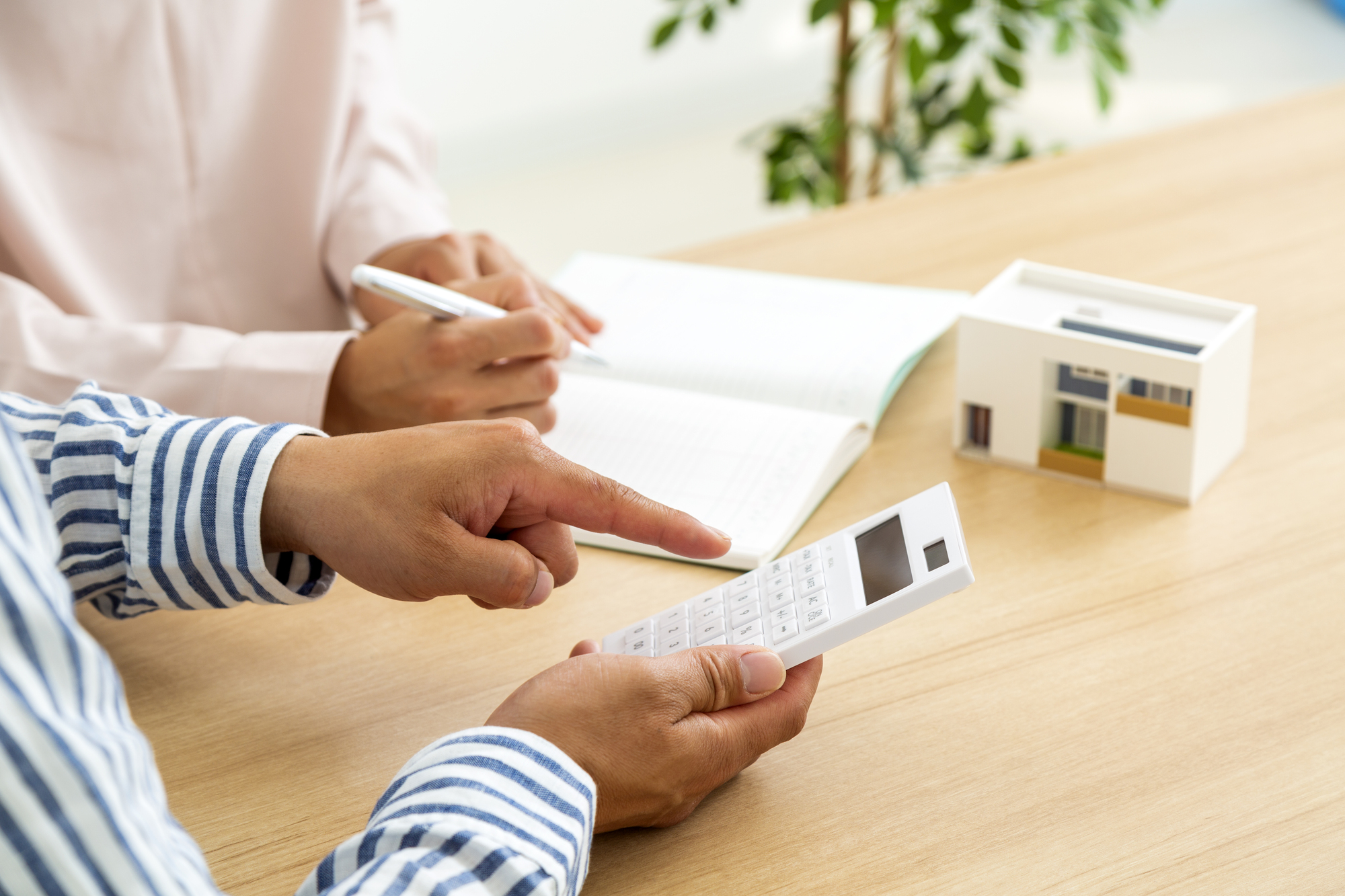 家が高すぎて買えない夫婦