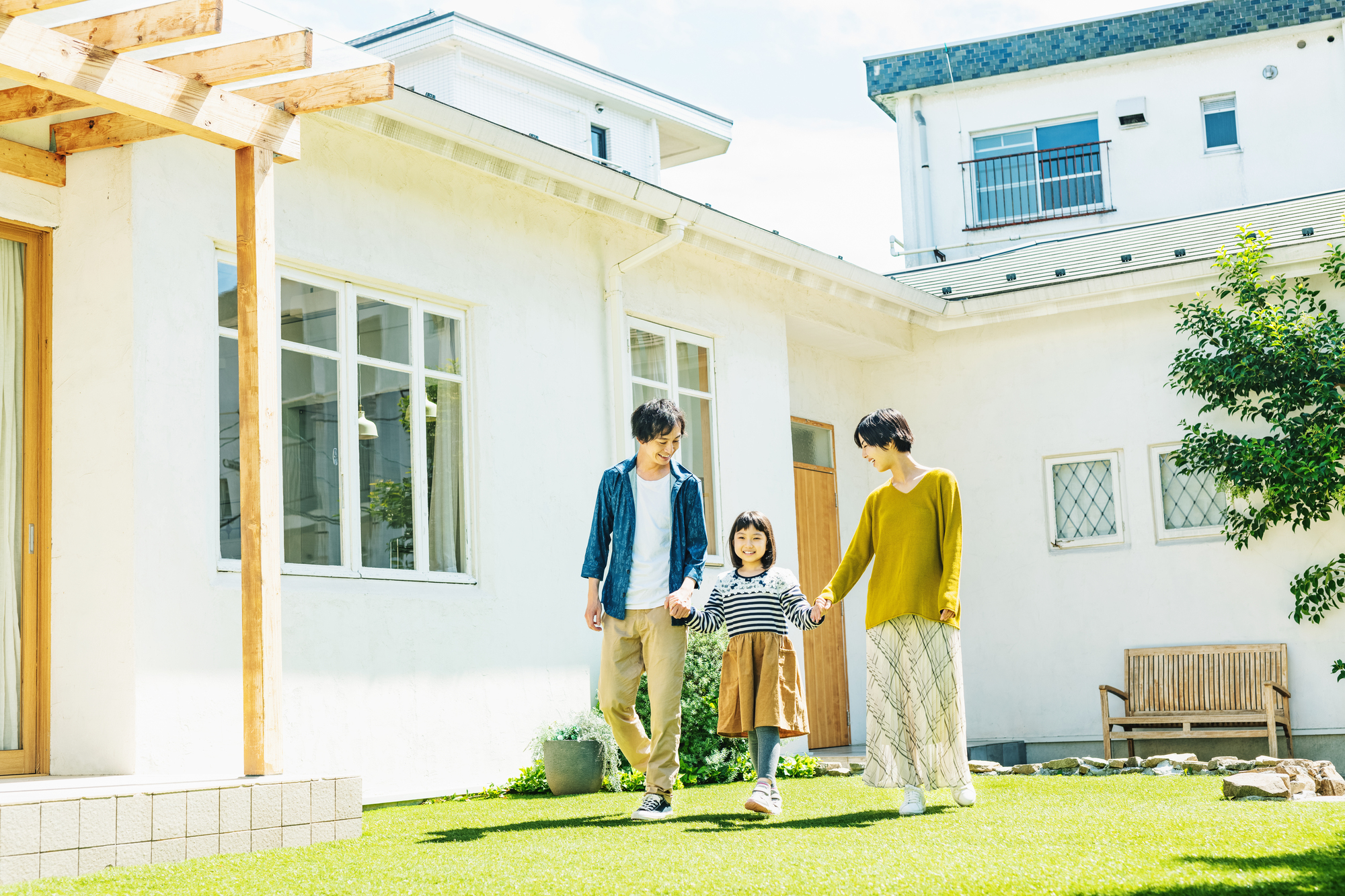 賃貸か持ち家かどっちを選ぶべき？生涯コストの差額やメリット・デメリットを比較